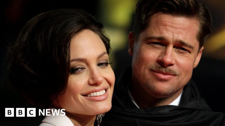 Read more about the article Angelina Jolie and Brad Pitt reach divorce deal