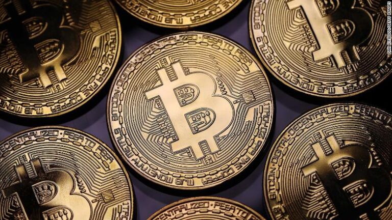 Read more about the article Bitcoin mining IPOs are coming at a really tricky time