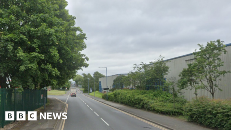 Read more about the article Boy, 2, dies and two critical after hit-and-run in Smethwick