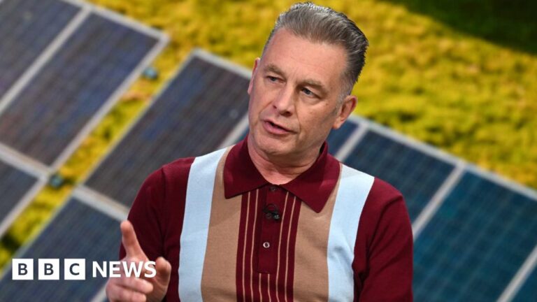 Read more about the article Chris Packham and Caroline Lucas quit charity roles over animal cruelty claims