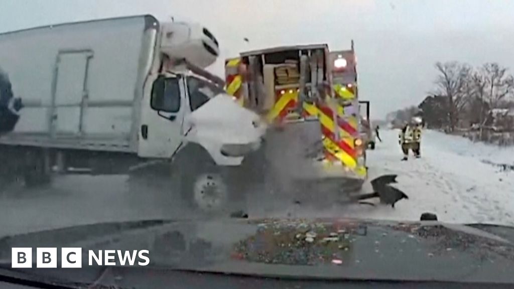 Read more about the article Dashcam video captures moment truck crashes into first responders