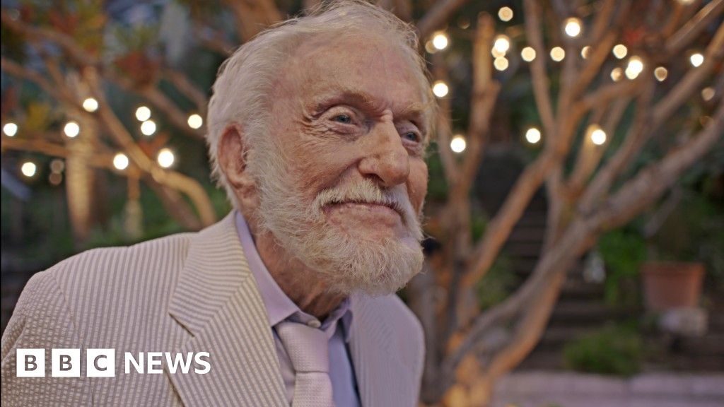 Read more about the article Dick Van Dyke stars in moving Coldplay video as he turns 99