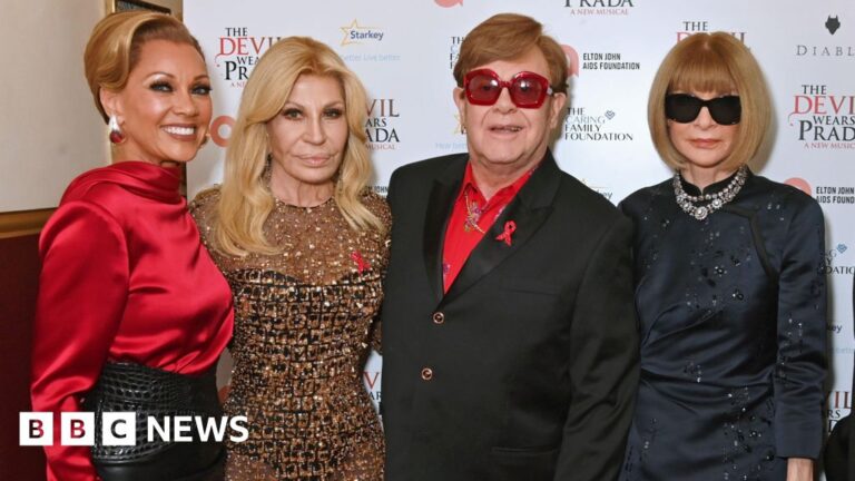 Read more about the article Elton John can ‘only listen’ to his musical after eyesight loss