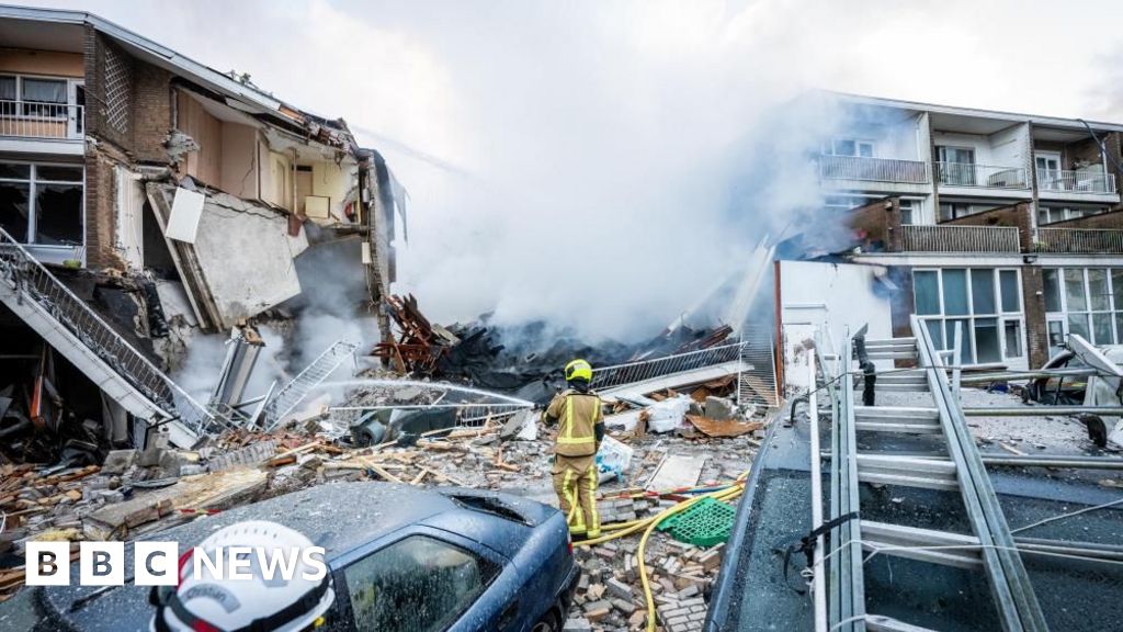 Read more about the article Explosion hits block of flats in The Hague