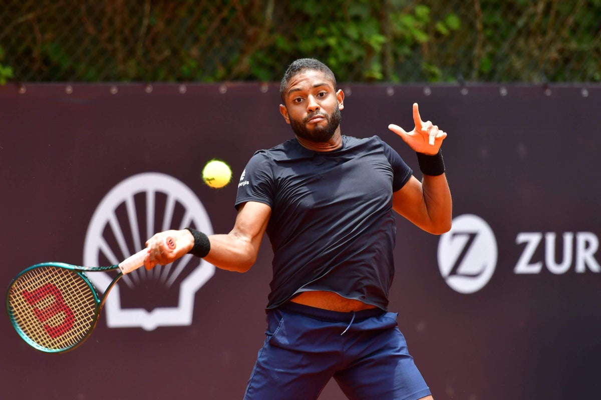 You are currently viewing Joao Lucas Reis da Silva, the first out gay active professional male tennis player, was just posting a selfie