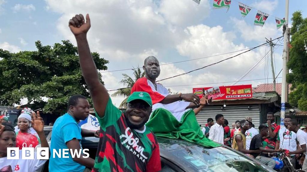 You are currently viewing John Mahama wins as Mahamudu Bawumia accepts defeat