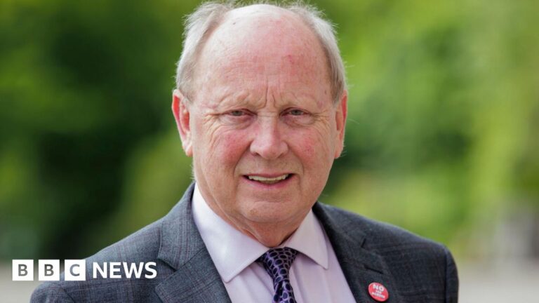 Read more about the article MPs clash in debate over Jim Allister’s ‘Irish sea border bill’