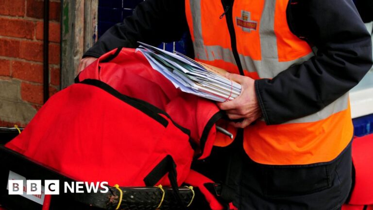 Read more about the article Royal Mail fined £10.5m for missing delivery targets