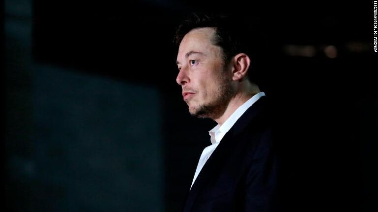 Read more about the article SEC sues Elon Musk for his allegedly misleading tweets