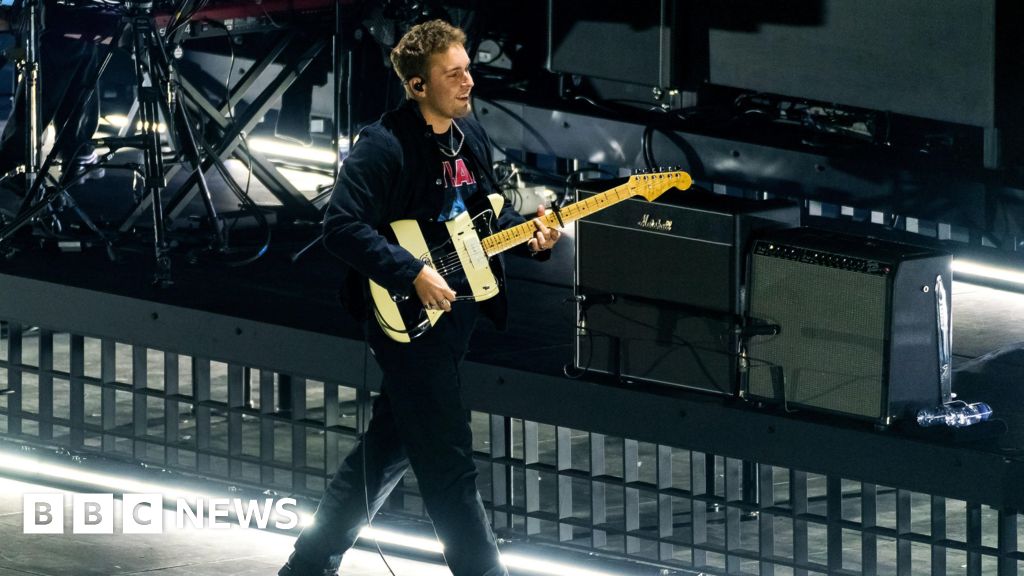 You are currently viewing Sam Fender cancels Glasgow and Newcastle shows