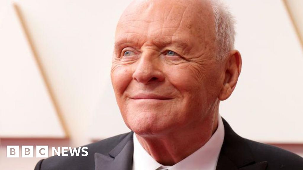 You are currently viewing Sir Anthony Hopkins describes driving car ‘drunk out of my skull’