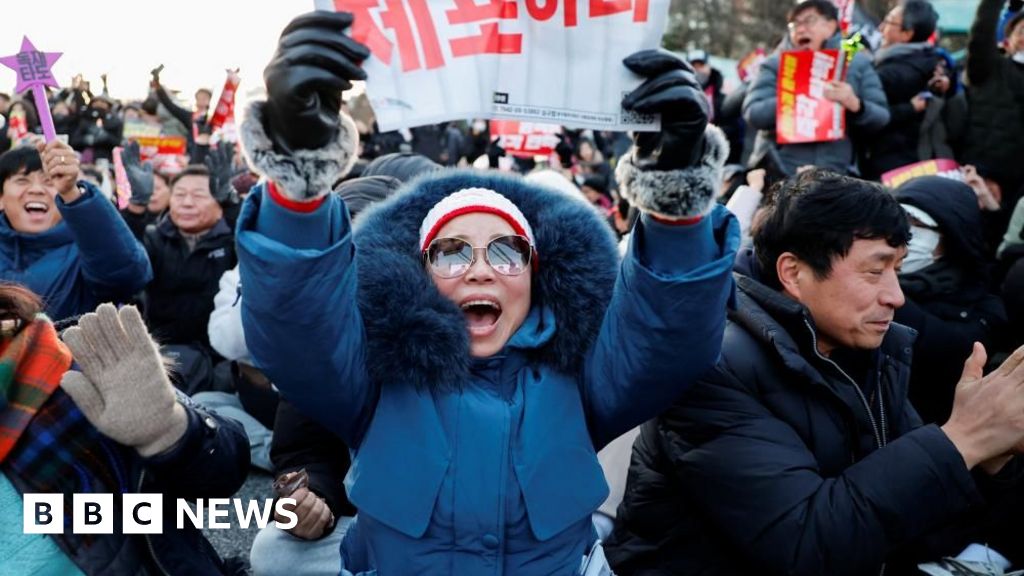 You are currently viewing South Korea parliament votes to impeach Yoon Suk Yeol over martial law attempt