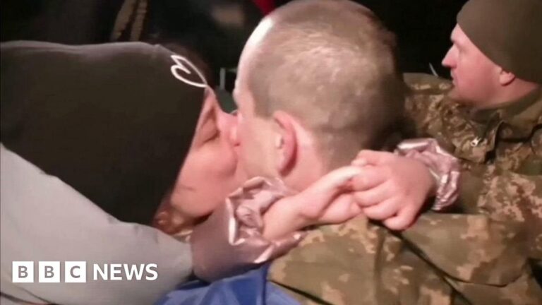 Read more about the article Tears as families reunited in Russia-Ukraine prisoner exchange