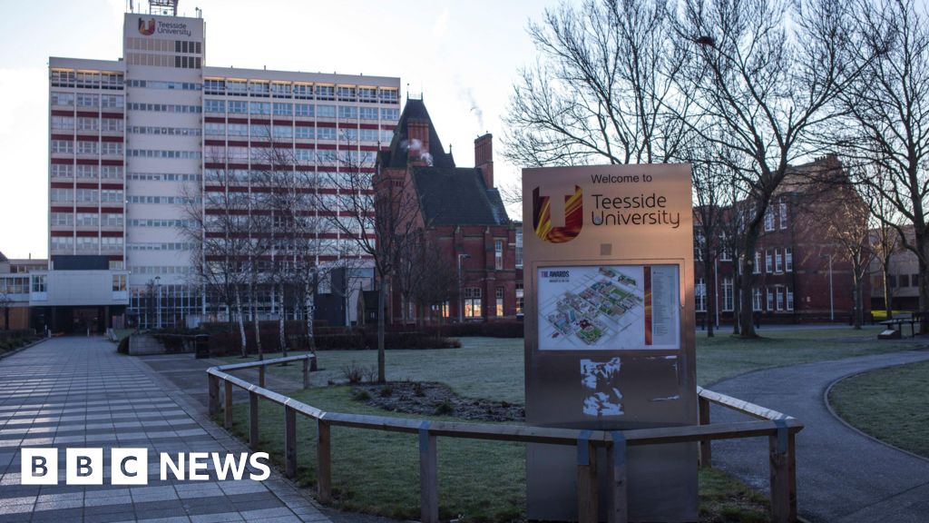 You are currently viewing Teesside University wants 27 staff to take voluntary redundancy