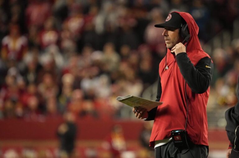 Read more about the article This 49ers season is effectively over — and Kyle Shanahan bears plenty of responsibility