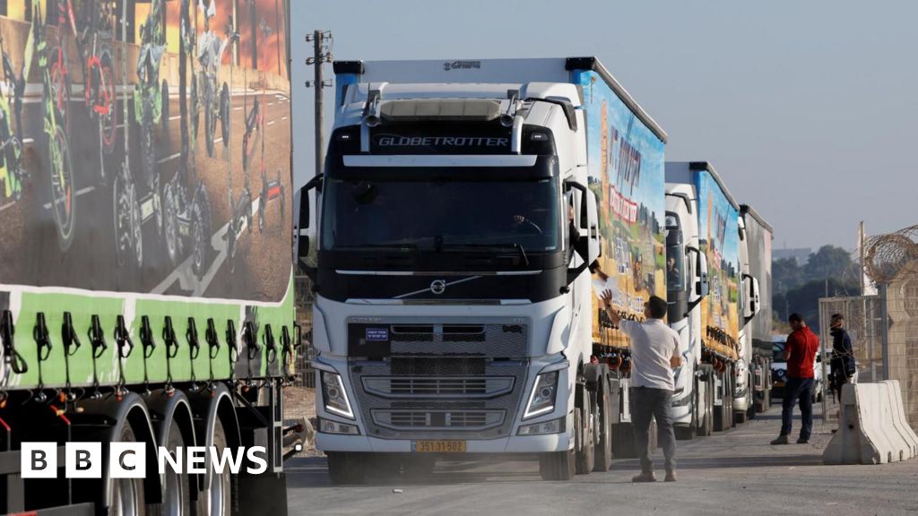 Read more about the article UN suspends aid deliveries through main Gaza crossing