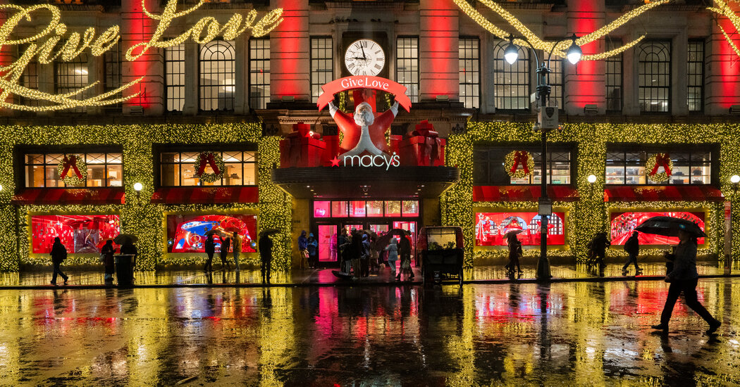 You are currently viewing Your Guide to New York City’s Holiday Windows