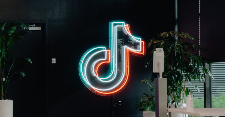 Read more about the article A Timeline of TikTok’s Evolution, From Dances to BookTok to the Supreme Court