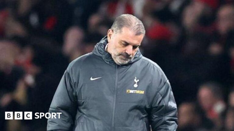 Read more about the article Ange Postecoglou on ‘thin ice’ at Tottenham after ‘unacceptable’ loss