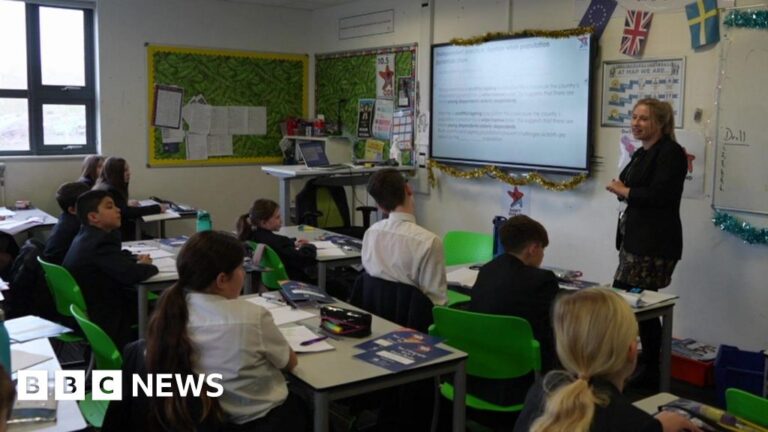 Read more about the article Around 20% of pupils in South West ‘missing too much school’