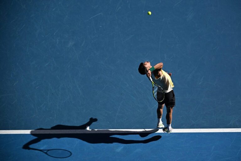 Read more about the article Australian Open storylines: Carlos Alcaraz’s serve motion and late finishes in Melbourne