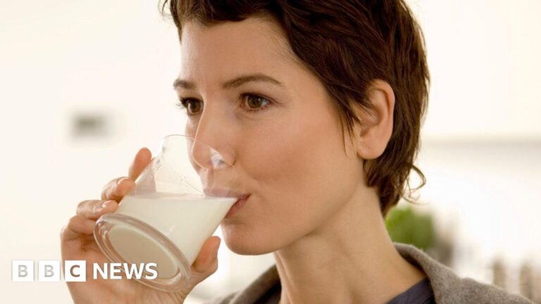 Read more about the article Glass of milk a day cuts bowel cancer risk