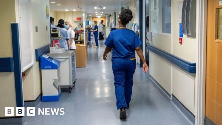 Read more about the article Government unveils plan to reduce NHS waiting list backlog