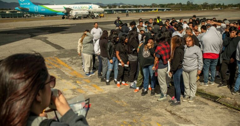 Read more about the article How Guatemala Plans to Resettle Planeloads of Deportees from U.S.