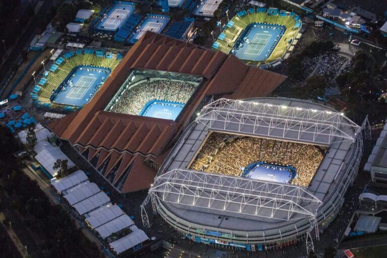 Read more about the article How the Australian Open became the tennis Silicon Valley, from roofs to party courts