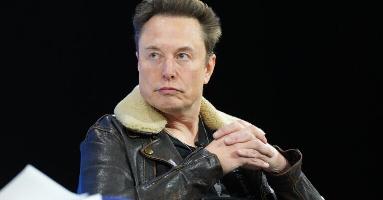 Read more about the article Inside Elon Musk’s Plan for DOGE to Slash Government Costs