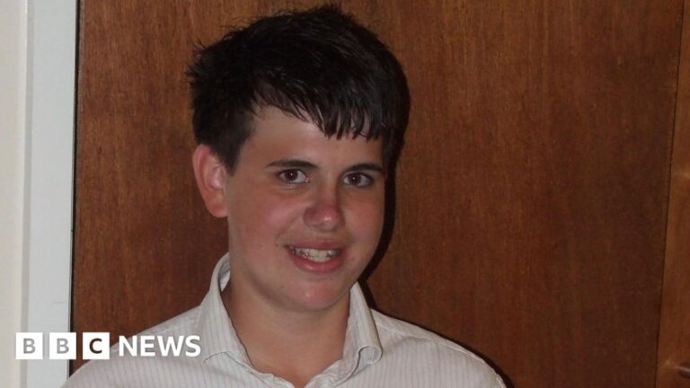 Read more about the article Mum fears son’s killer became ‘more aggressive’ in prison