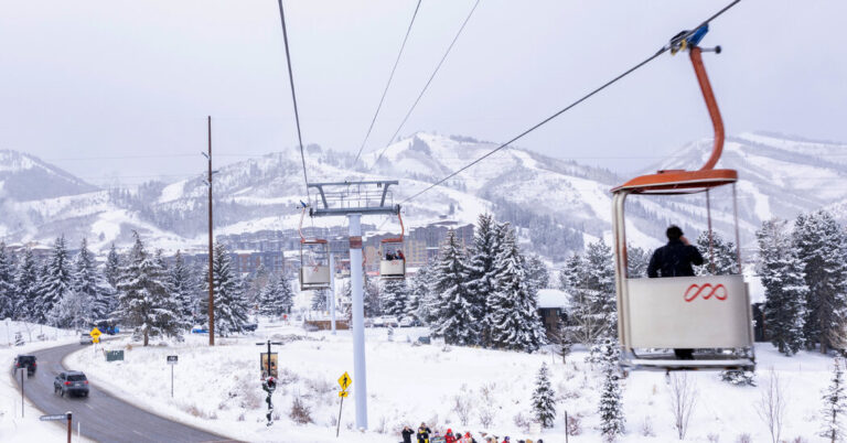 Read more about the article Park City Ski Patrol Strike Against Vail Resorts Continues