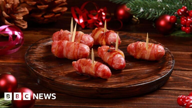 Read more about the article Pigs in blankets and fizz help boost Lidl Christmas sales