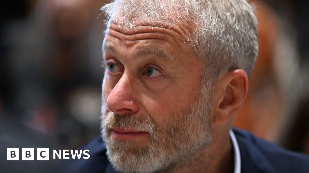 Read more about the article Roman Abramovich tax dodge must be probed, HMRC urged