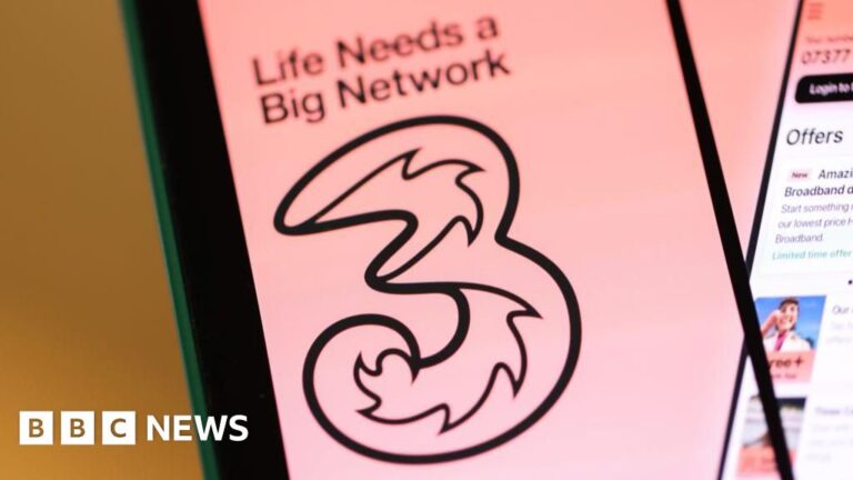 Read more about the article Three UK outage leaves thousands unable to make calls