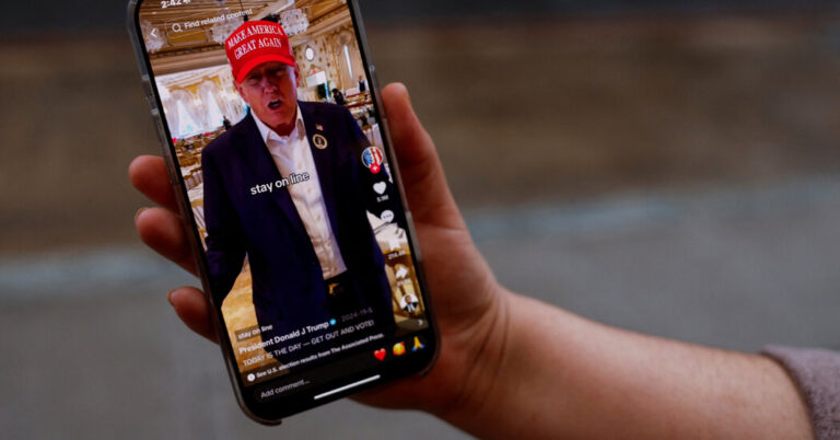 Read more about the article TikTok Butters Up Trump as It Navigates a Ban in the U.S.