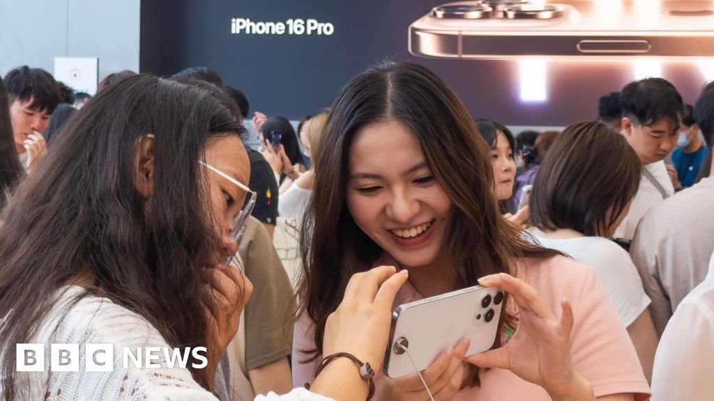 You are currently viewing Why Apple is offering rare iPhone discounts in China