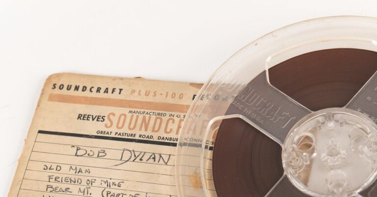 Read more about the article An Early Bob Dylan Recording Hits the Auction Block