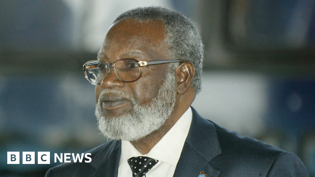 You are currently viewing First president of Namibia dies aged 95