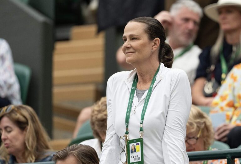 Read more about the article How Pam Shriver’s Grand Slam trophies, stolen during the LA wildfires, were found