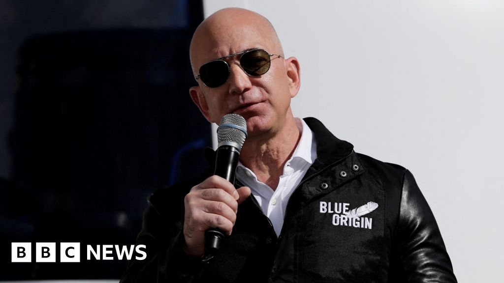 You are currently viewing Jeff Bezos space firm Blue Origin to cut a tenth of jobs