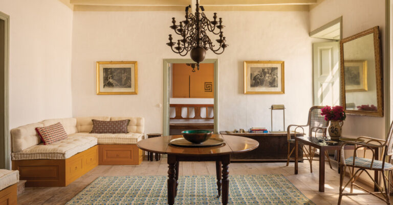 Read more about the article Leda Athanasopoulou’s Patmos Home Reflects Centuries of History