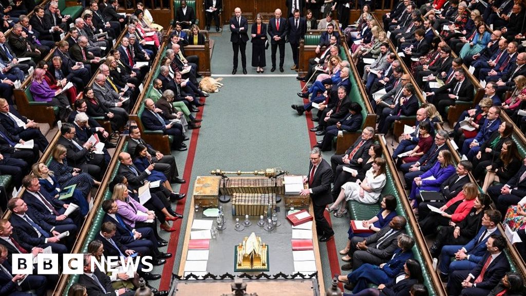 You are currently viewing MPs call for crackdown on booing and jeering in Commons