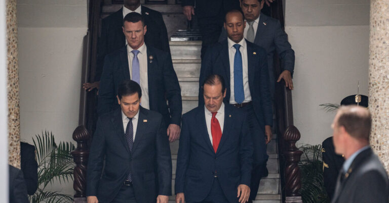 Read more about the article Marco Rubio Tells Panama’s Leader ‘Immediate Changes’ Are Needed