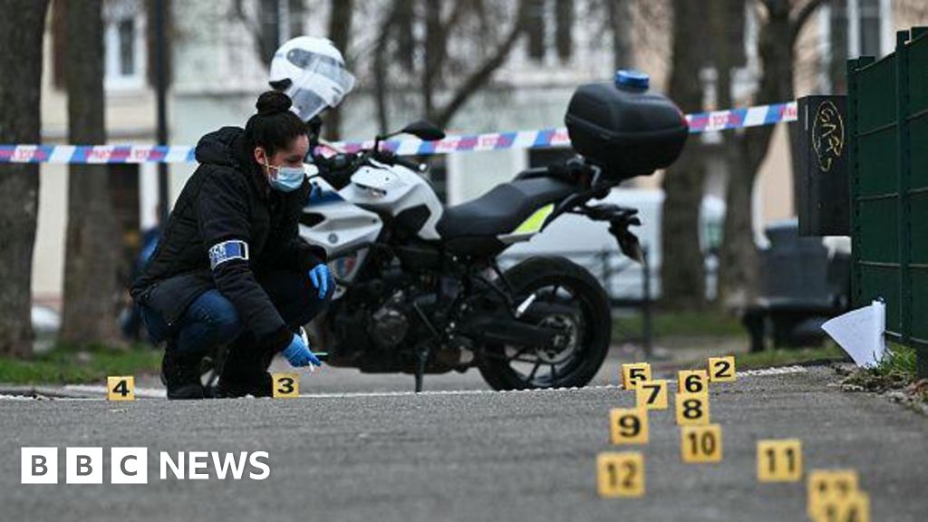 One dead and police officers injured in Mulhouse