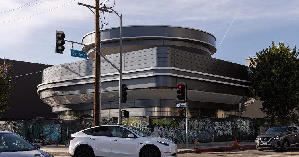As Tesla Protests Spread, Elon Musk Gets Ready to Enter the Restaurant Business - Stream24 News You are currently viewing As Tesla Protests Spread, Elon Musk Gets Ready to Enter the Restaurant Business