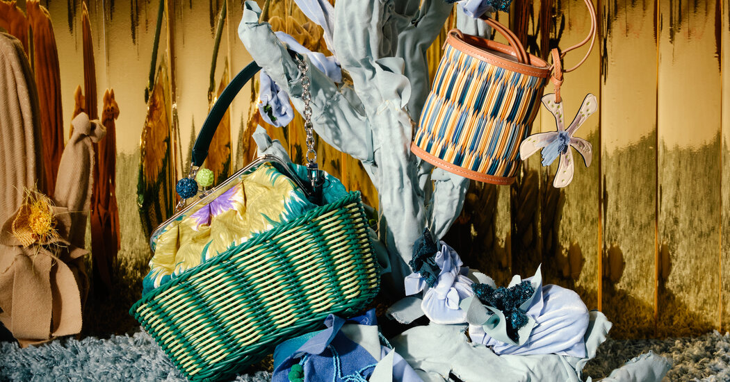 You are currently viewing Elevated Takes on the Basket Bag