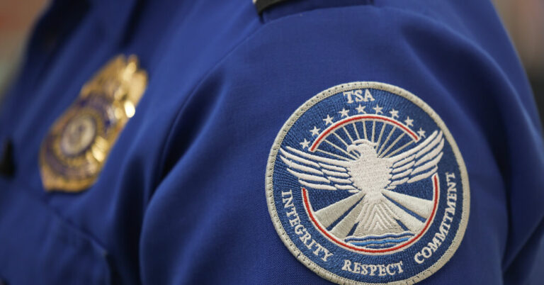 Read more about the article Homeland Security Department to End Union Contract with TSA Workers