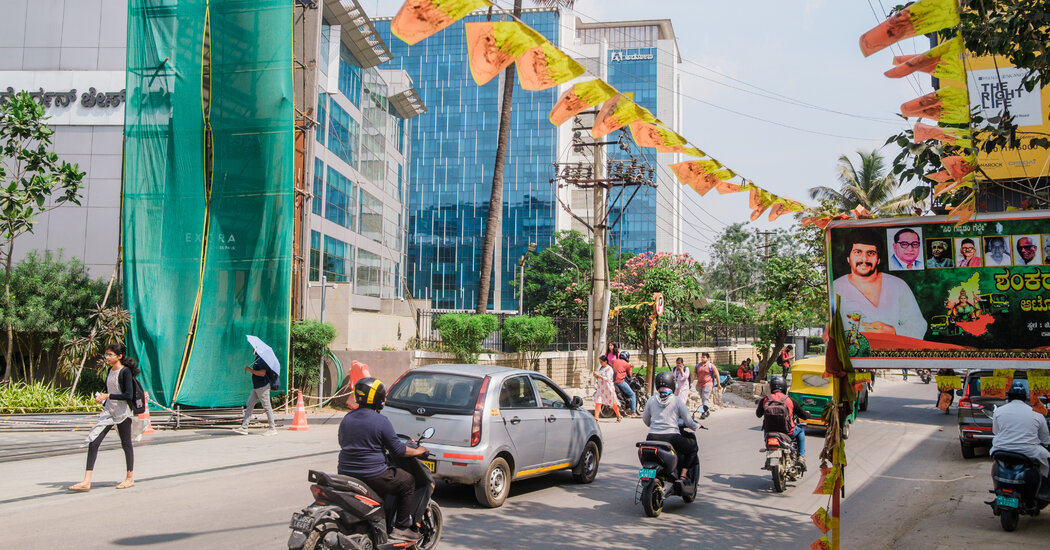 Read more about the article India Is on a Hiring Binge That Trump’s Tariffs Can’t Stop