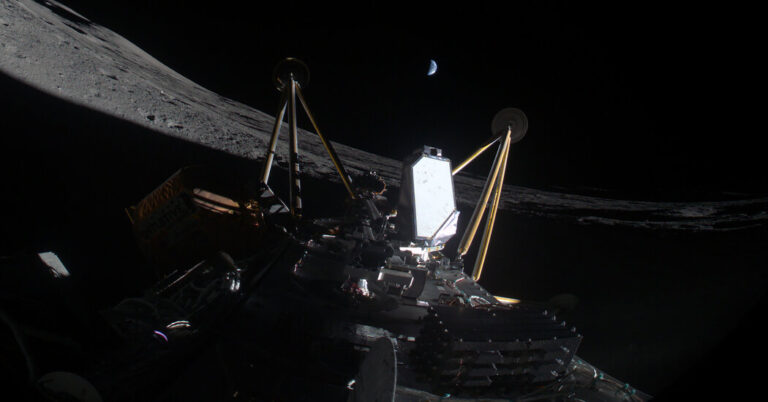 Read more about the article Intuitive Machines Athena Moon Lander Dies After Toppling Over